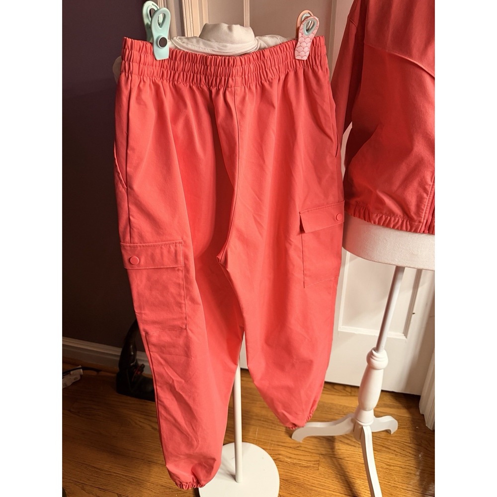 Nike Girls Coral‎ Oversized Lightweight Jacket And Cargo Joggers Size XL - Picture 7 of 10